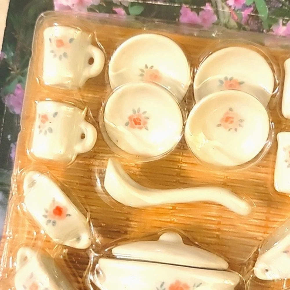 NEW in pkg Vintage Miniature 15-piece Porcelain Tea & Tureen Set